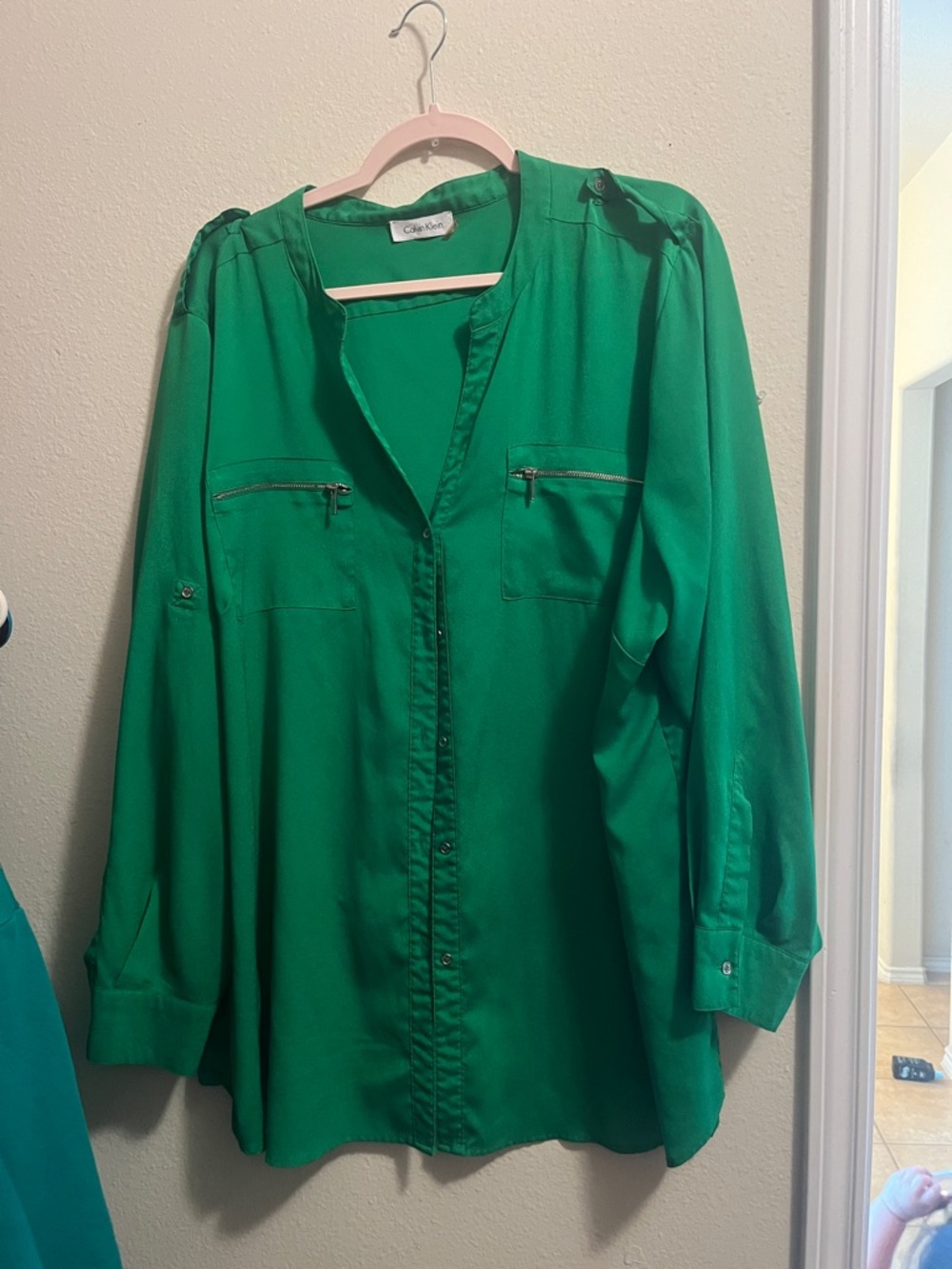 Calvin Klein Green Button-Front Utility Blouse